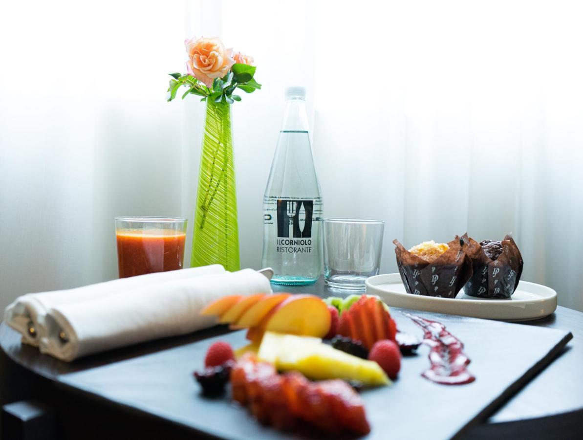 Best Western Plus Hotel Le Favaglie Cornaredo Bagian luar foto