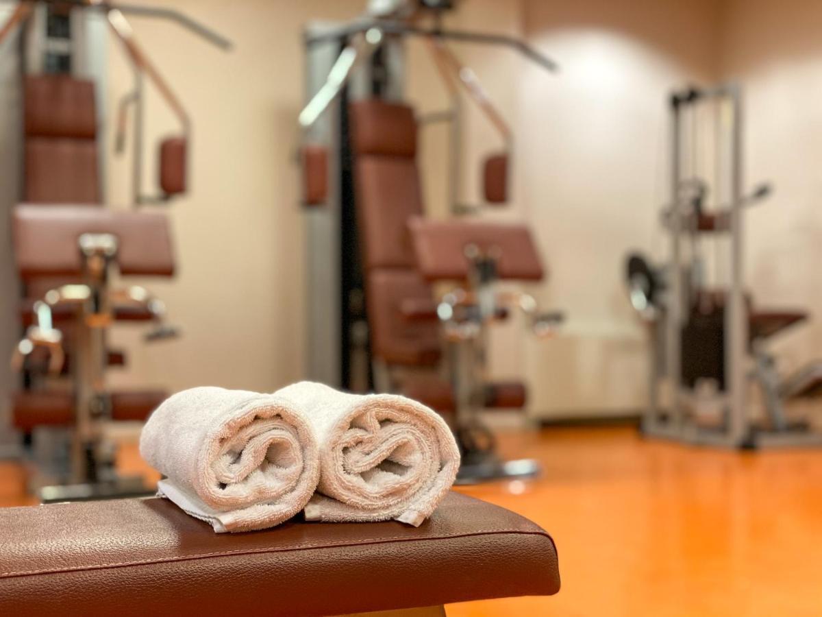 Best Western Plus Hotel Le Favaglie Cornaredo Bagian luar foto