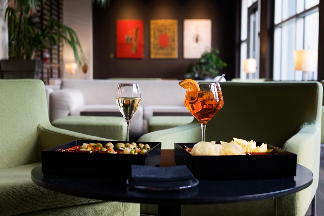 Best Western Plus Hotel Le Favaglie Cornaredo Bagian luar foto