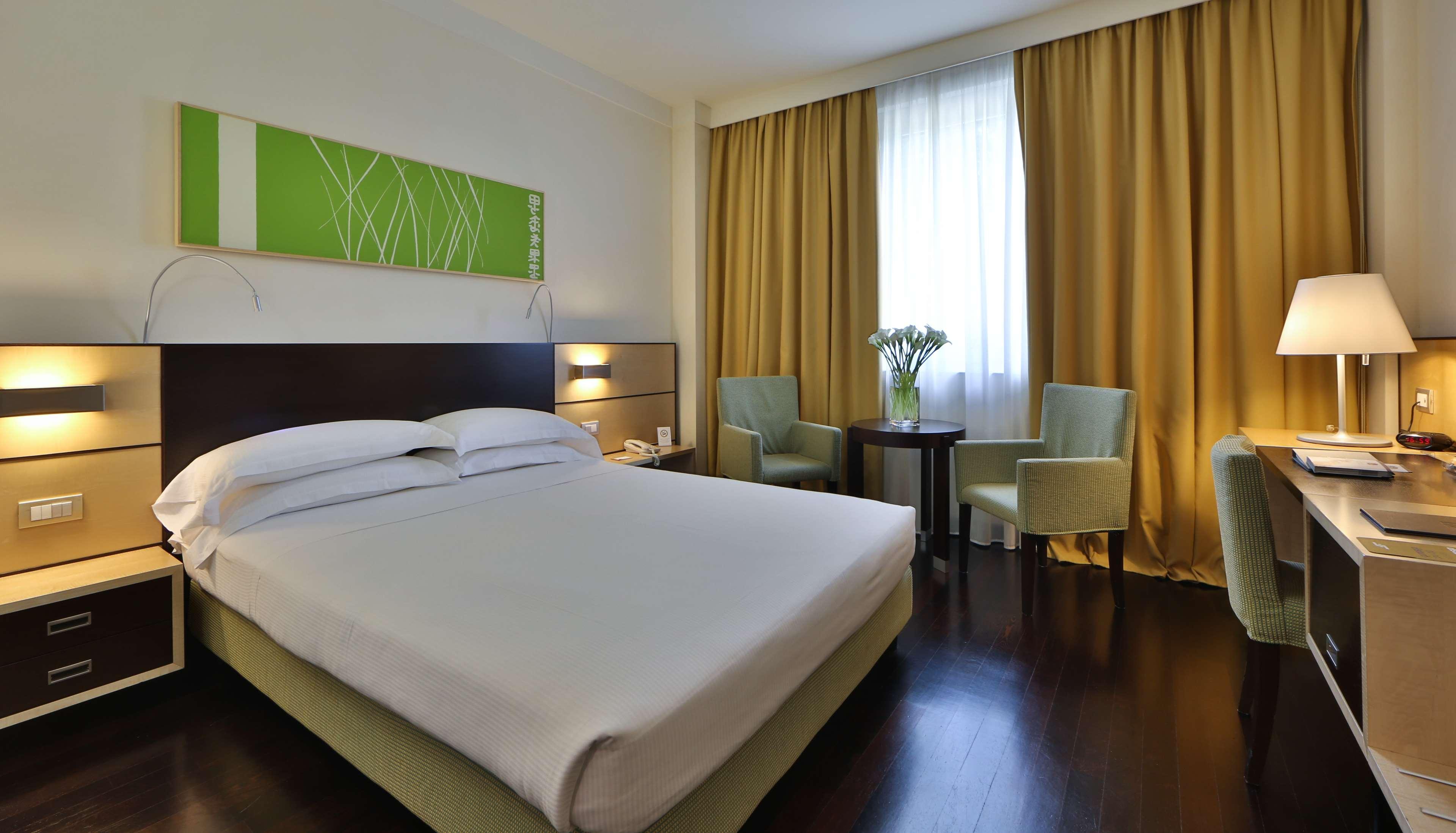 Best Western Plus Hotel Le Favaglie Cornaredo Bagian luar foto