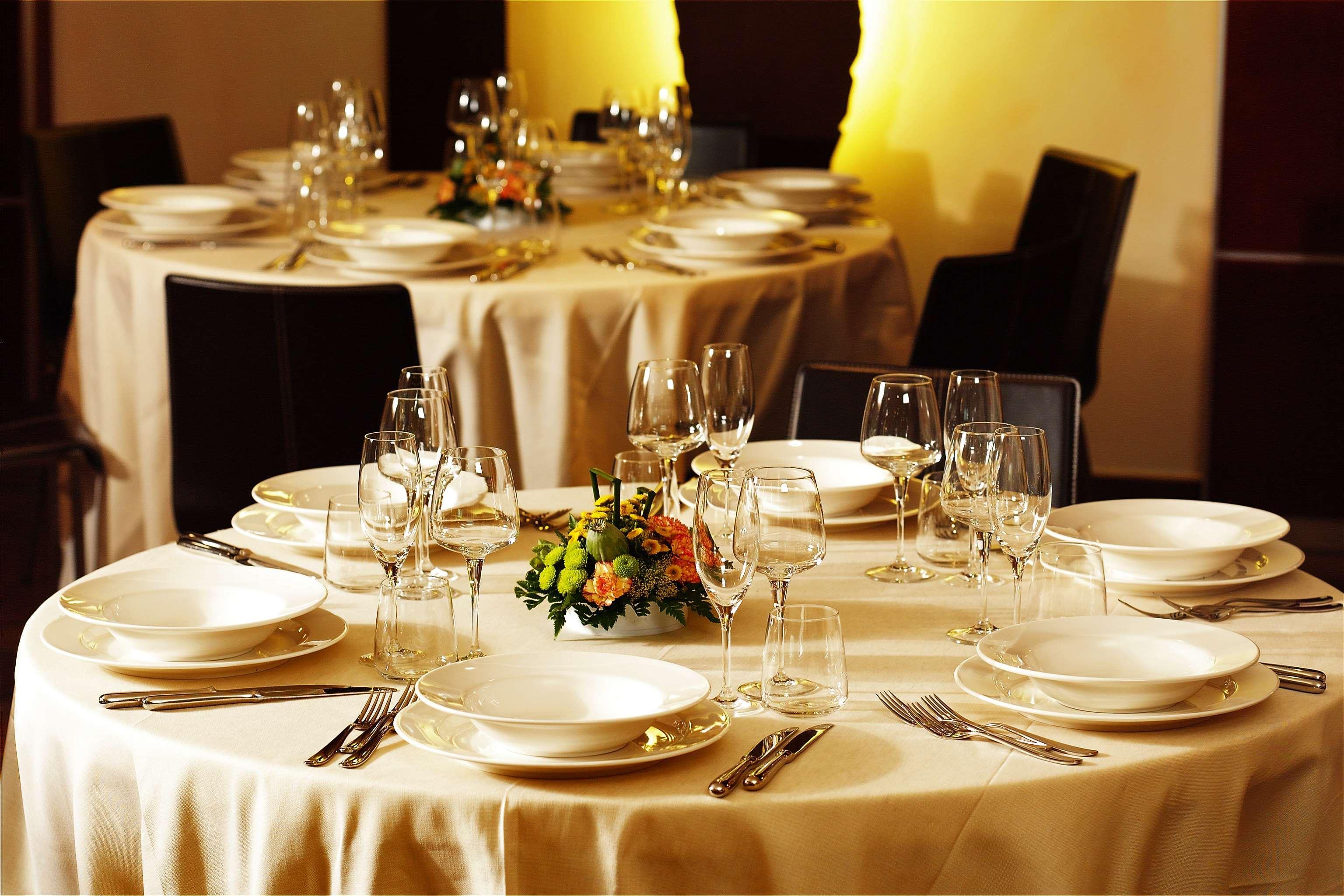 Best Western Plus Hotel Le Favaglie Cornaredo Bagian luar foto