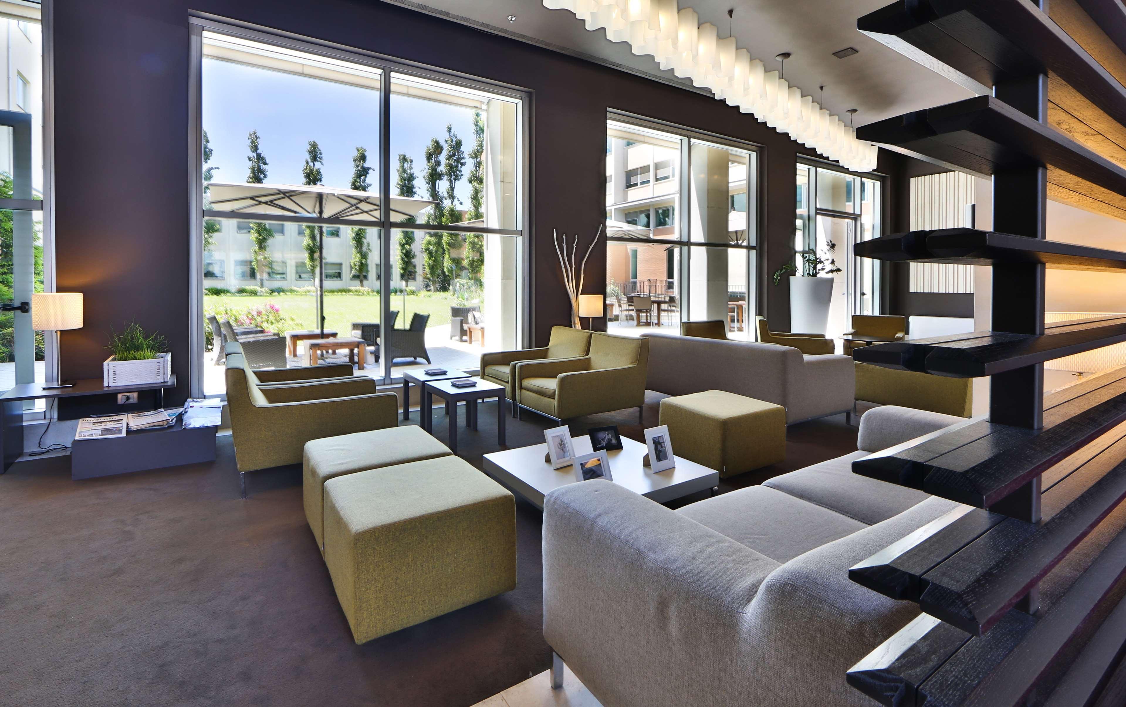 Best Western Plus Hotel Le Favaglie Cornaredo Bagian luar foto