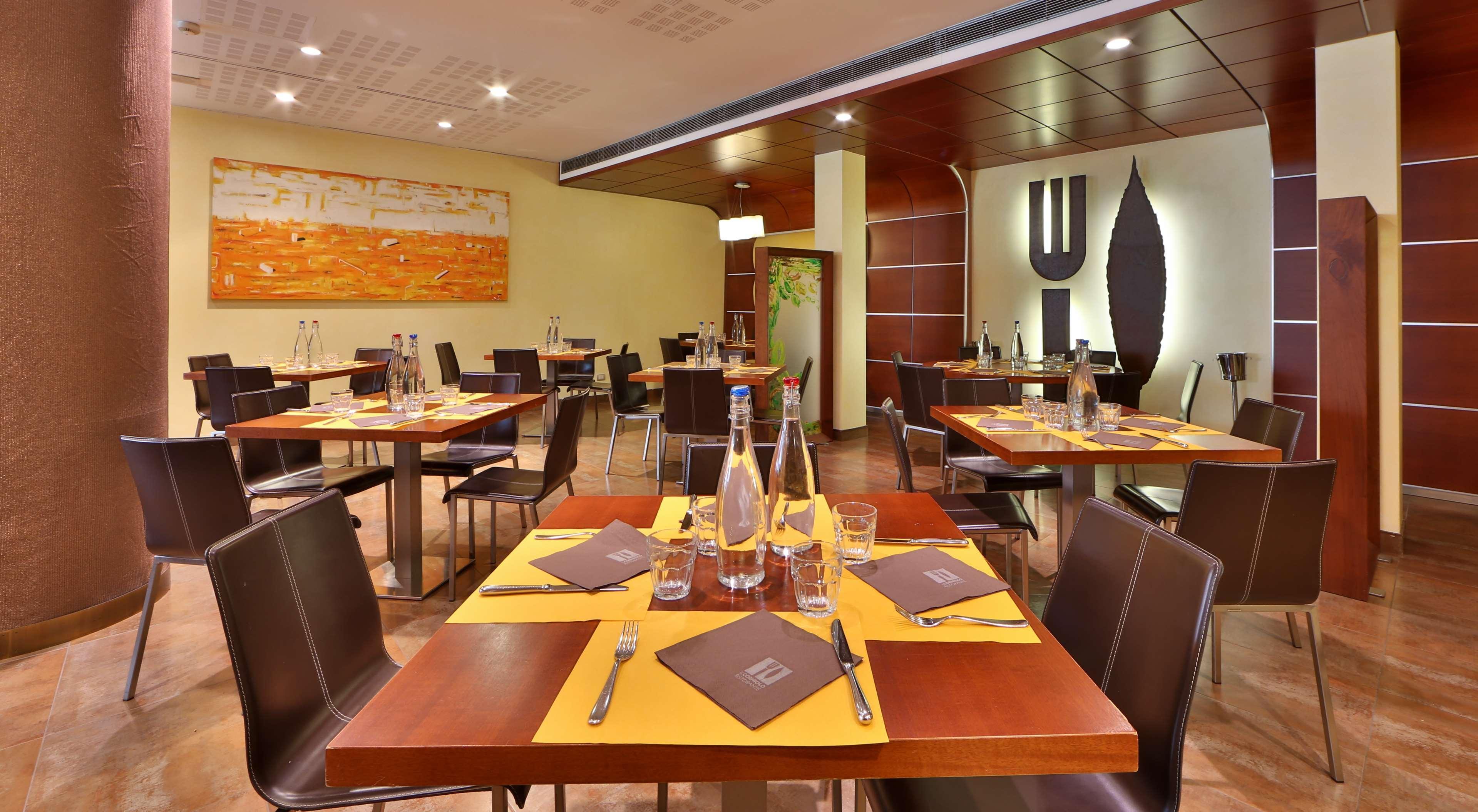 Best Western Plus Hotel Le Favaglie Cornaredo Bagian luar foto